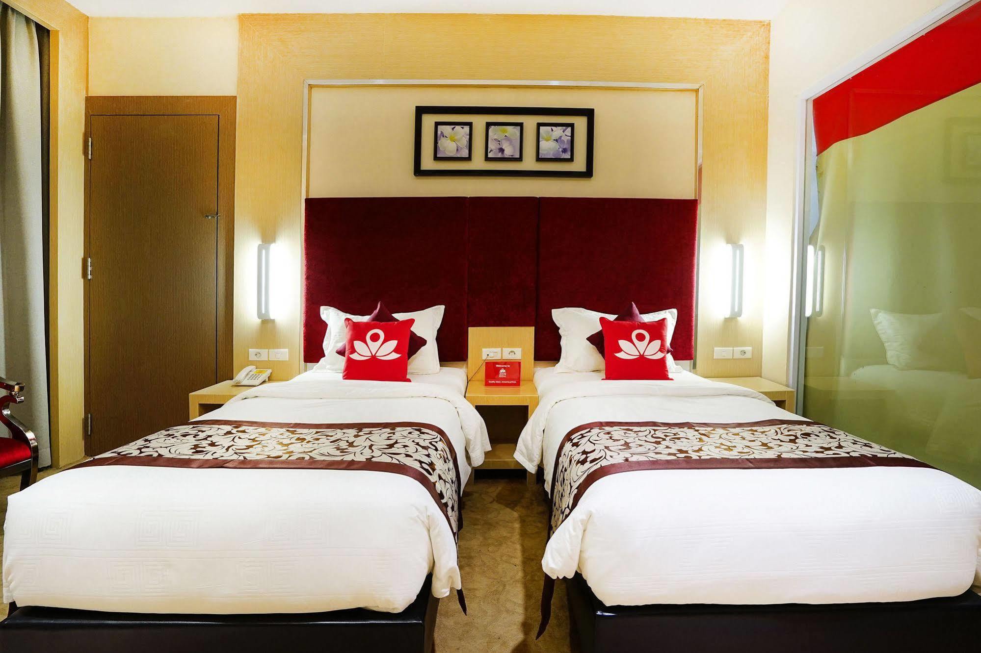 Zen Rooms Near Bcs Mall Penuin Batam Exterior photo